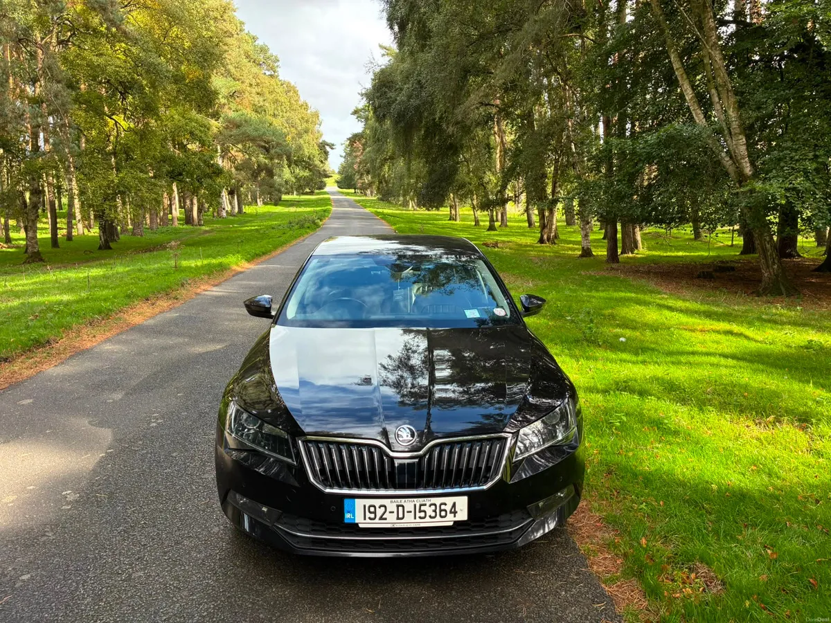Skoda Superb 2019 2.0 TDI STYLE AUTOMATIC - Image 2