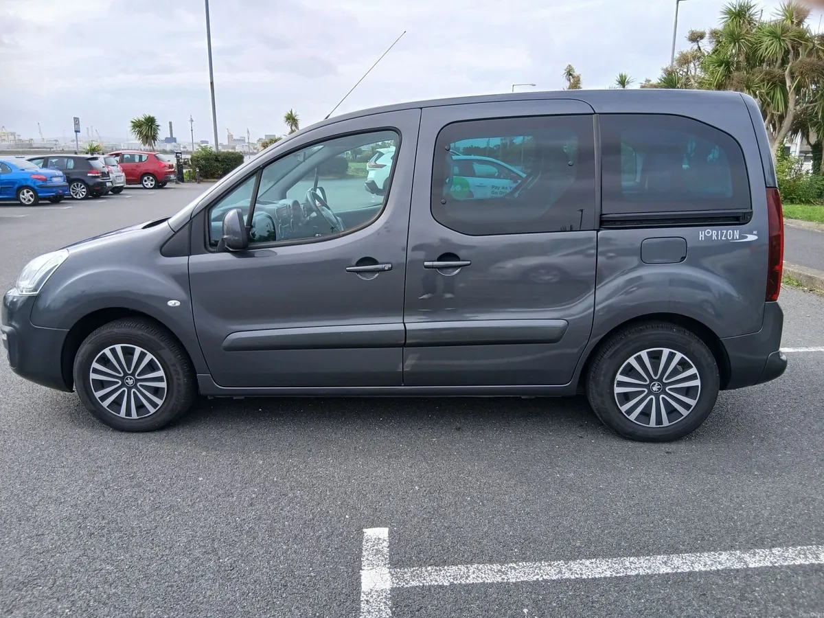 Peugeot Partner 2016 wheelchair low mileage - Image 6