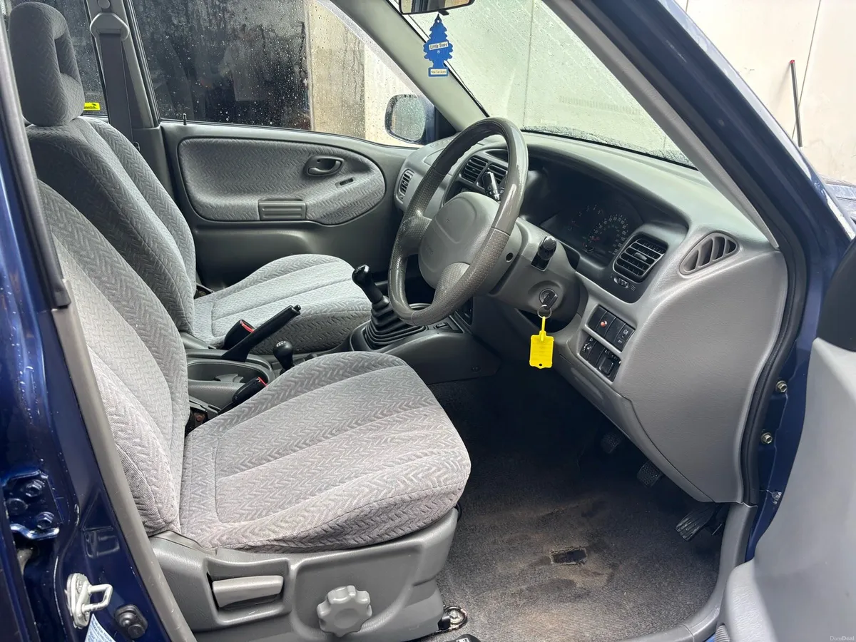 Suzuki Grand-Vitara 4x4 Diesel - Image 5