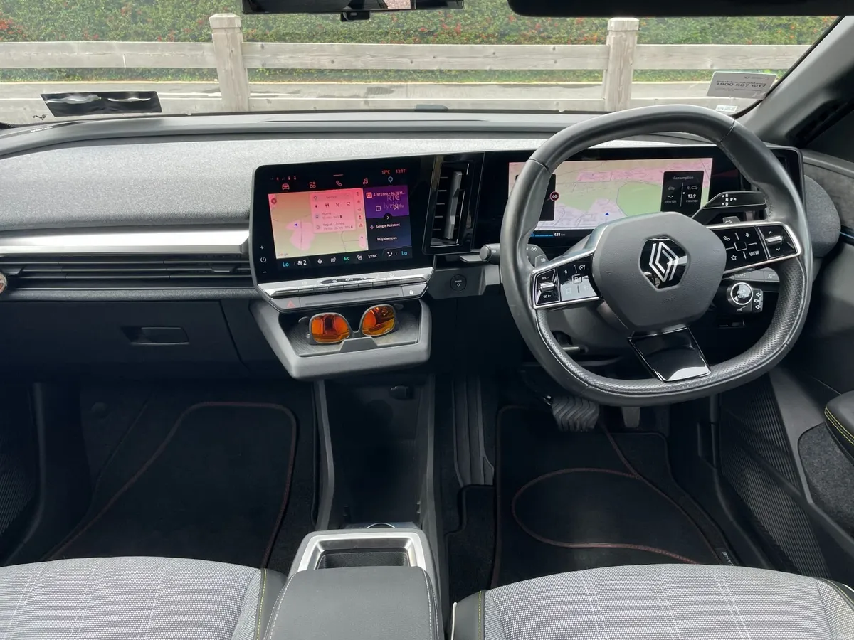 Renault Megane E-Tech 2024 - Image 5