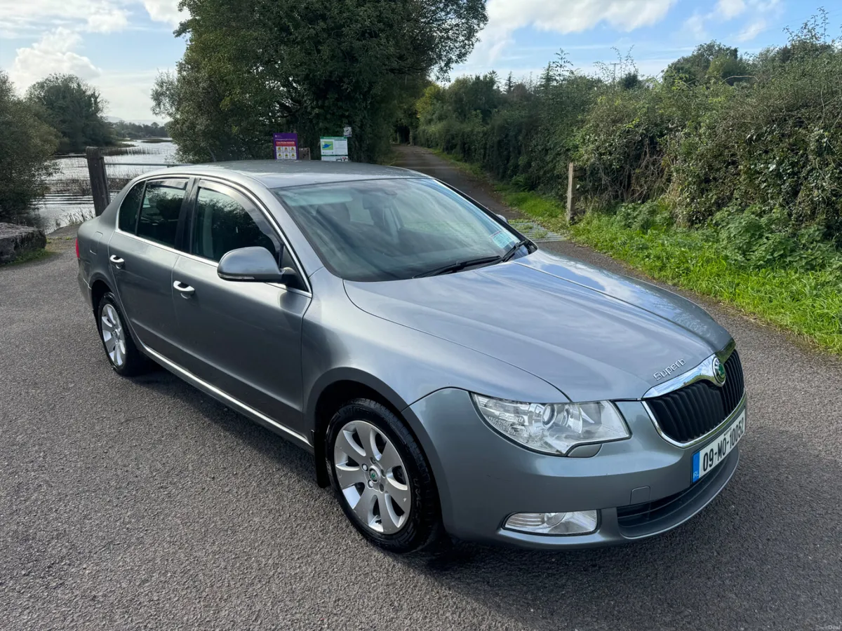 2009 Skoda Superb IRISH REG. - Image 2