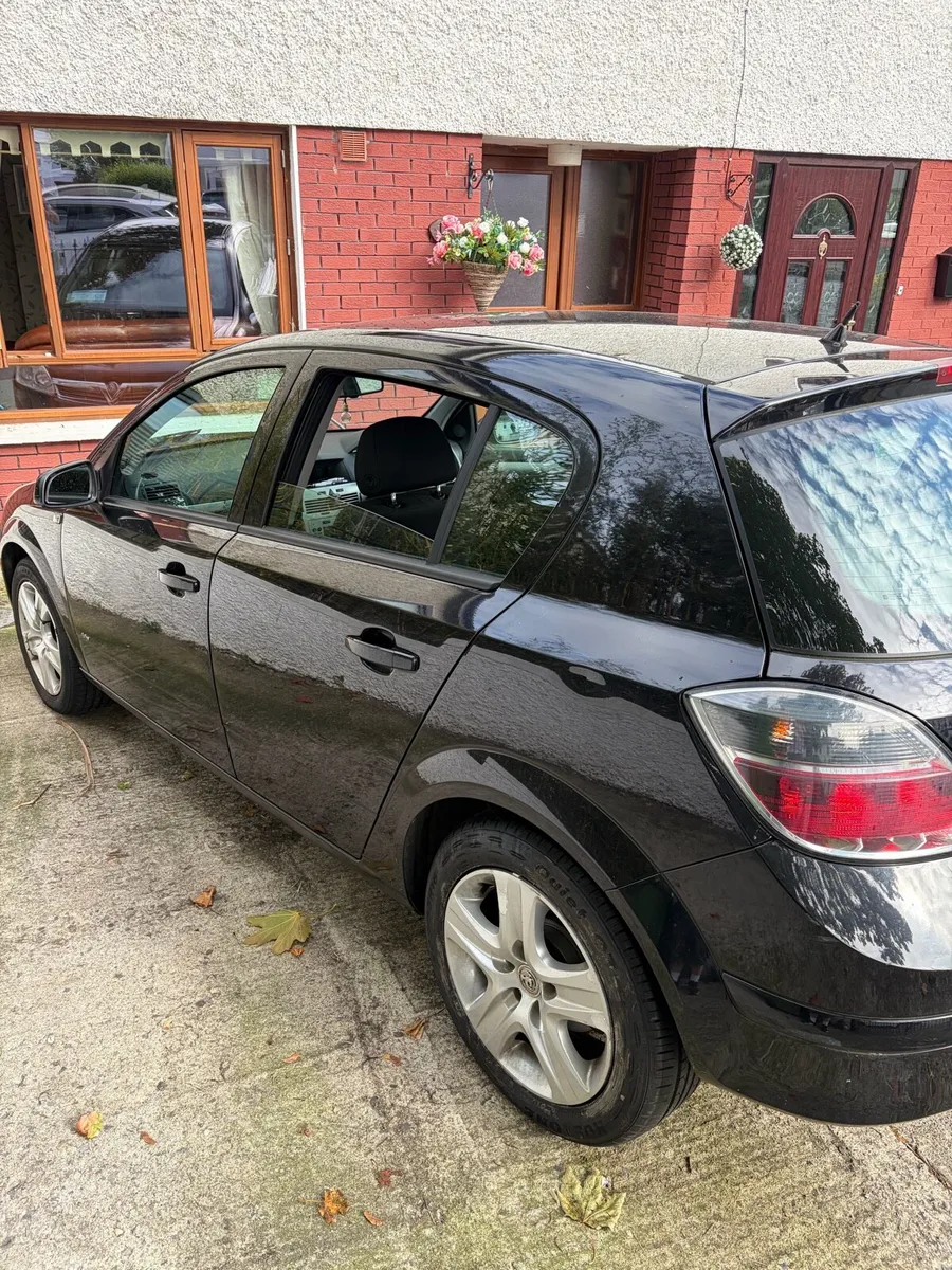 09 VAUXHALL ASTRA NEW NCT LOW mileage - Image 4
