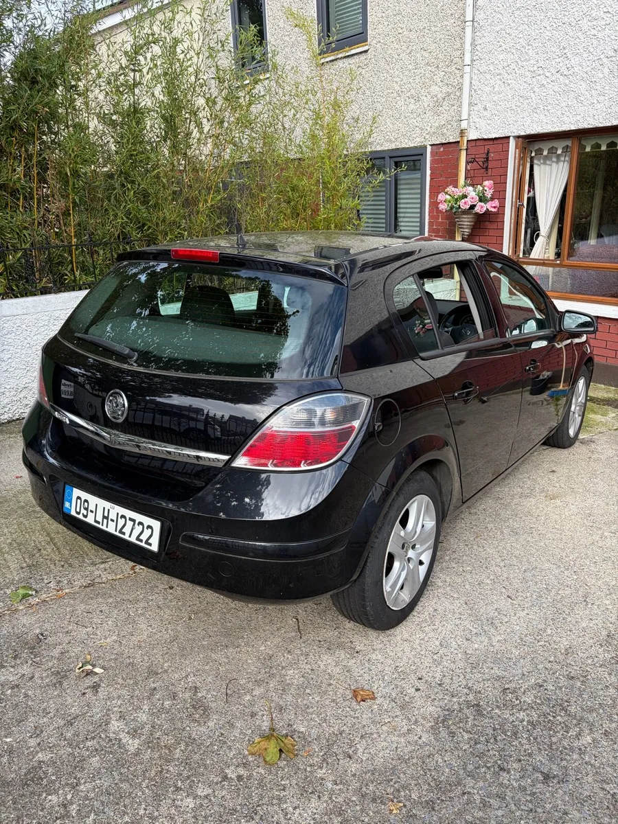 09 VAUXHALL ASTRA NEW NCT LOW mileage - Image 5