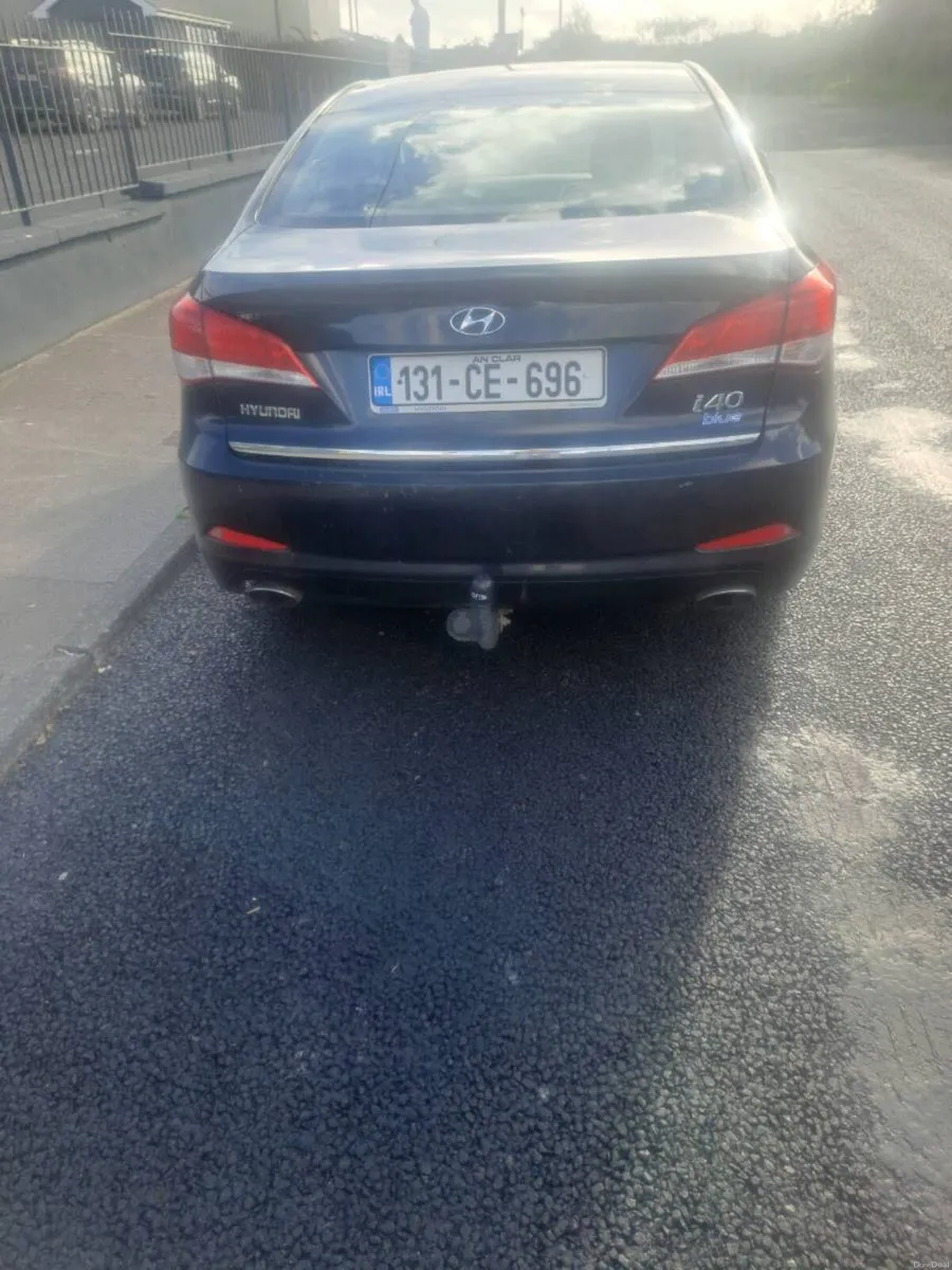 Car - Image 3