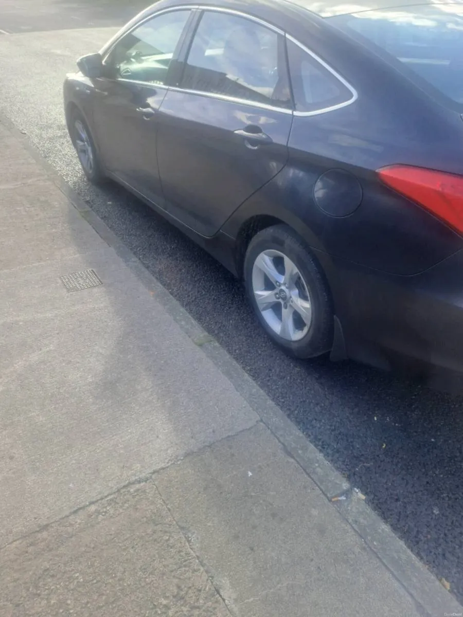 Car - Image 6