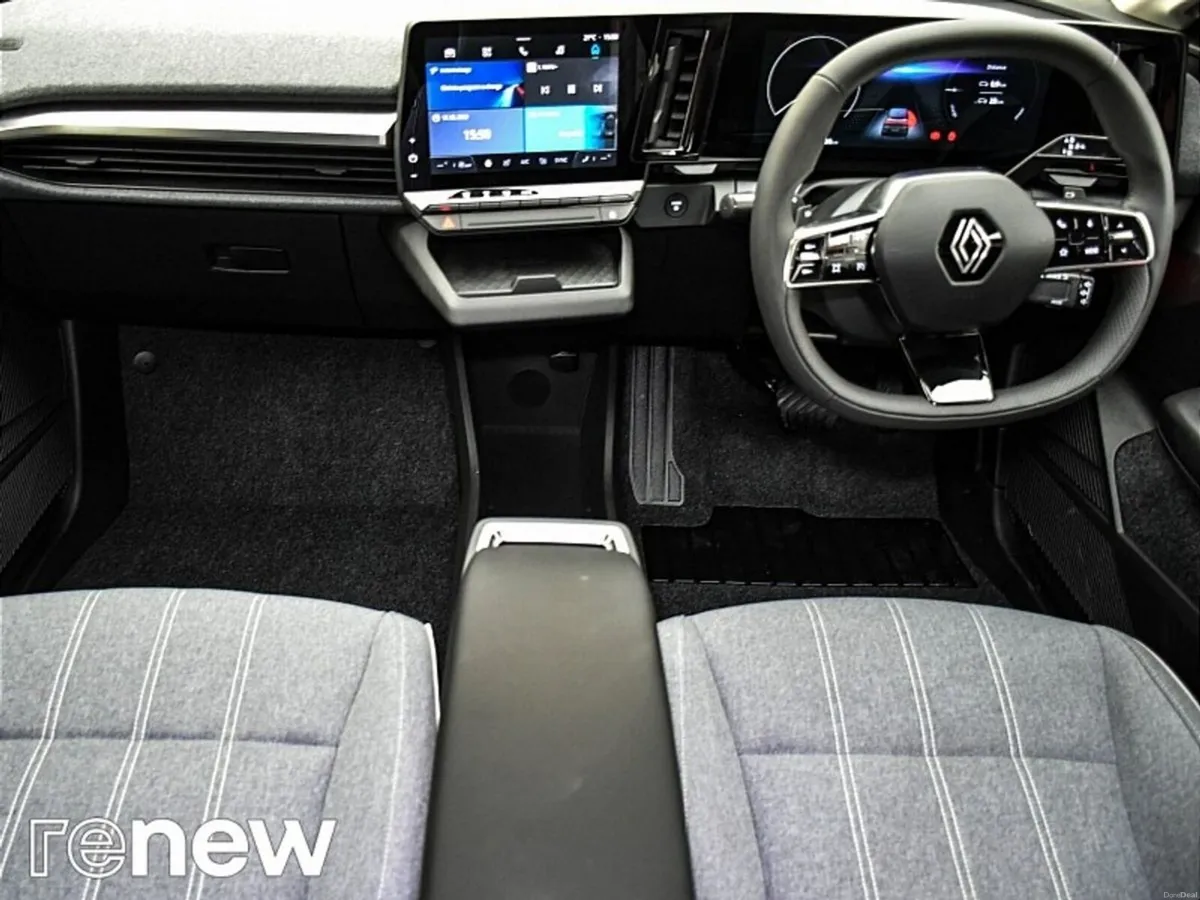 Renault Megane E-Tech Equilibre EV40 130hp 2 Tone - Image 2