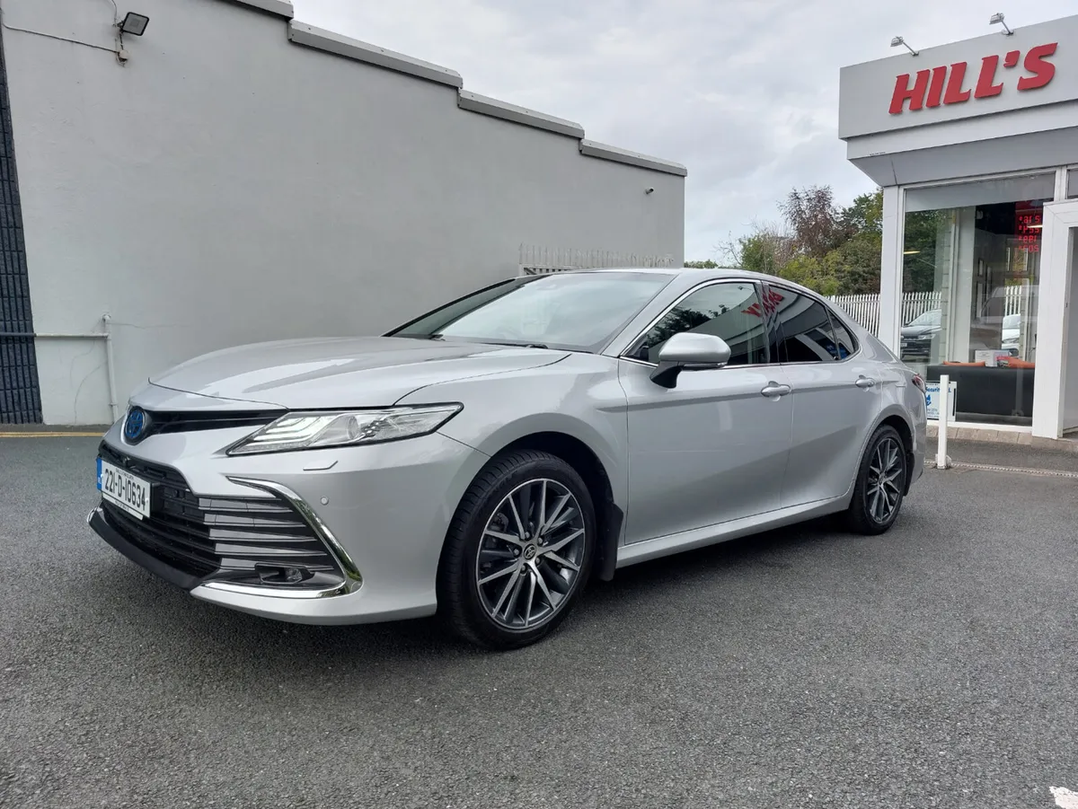 Toyota Camry 2022 PLATINUM IRISH CAR HIGH SPEC - Image 3