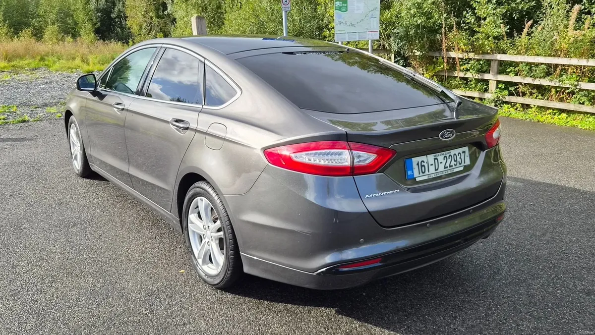 Ford Mondeo 2016 Titanium 2.0 TDCi (heated seats) - Image 3