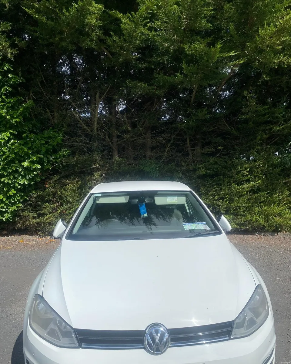 Volkswagen Golf 2013 - Image 1