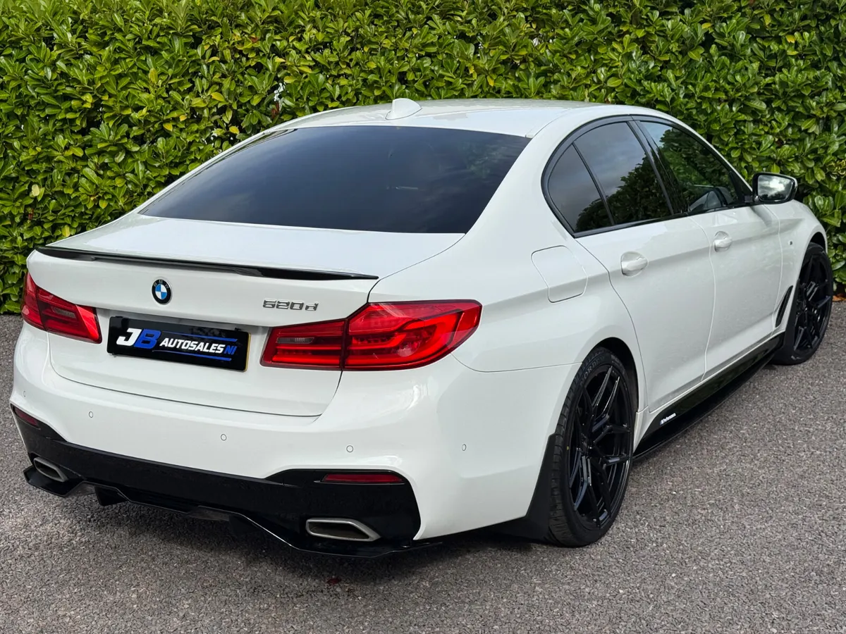 BMW G30 520D 2019 M-Sport **LOW MILES** - Image 4