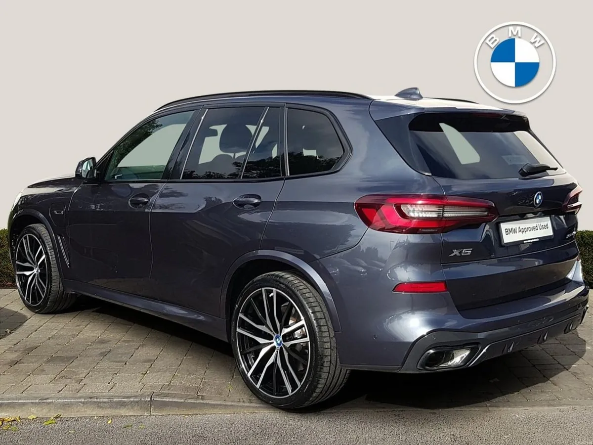 BMW X5 xDrive45e xLine - Image 2