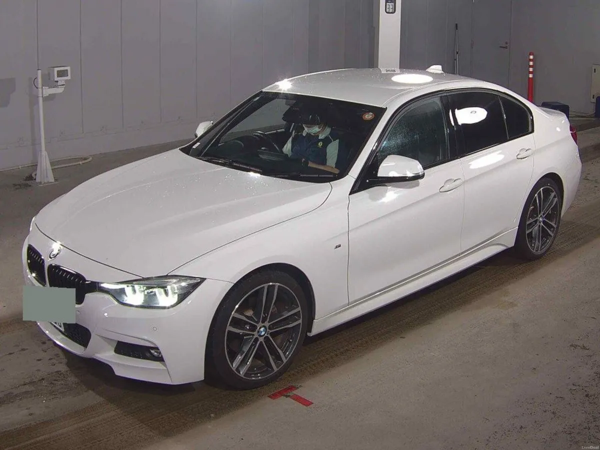 BMW 320D MSPORT SHADOW EDITION AUTO 2017 - Image 4
