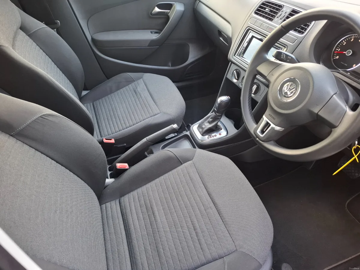 Volkswagen Polo 2012 Automatic - Image 5