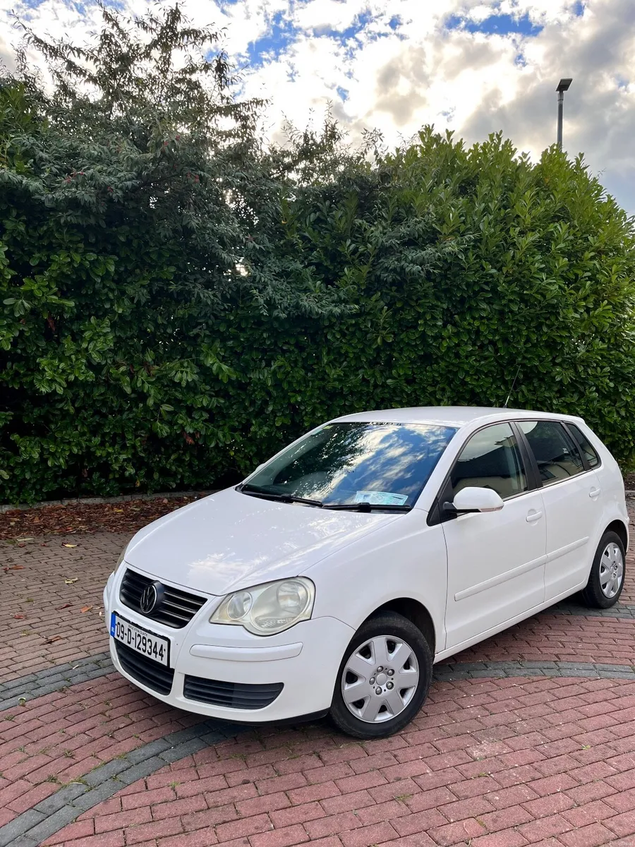 Volkswagen Polo 2009 - Image 1