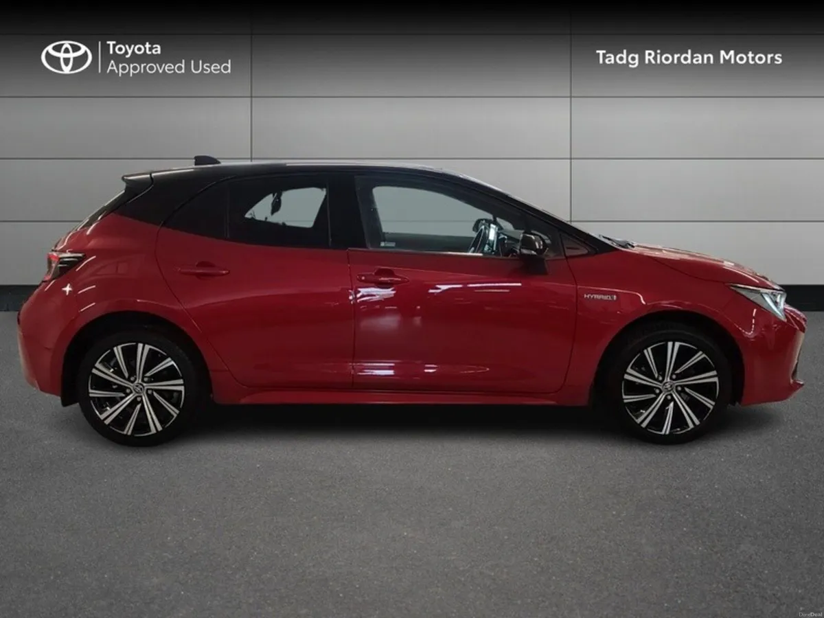 Toyota Corolla HYBRID L/SPORT HB - Image 3
