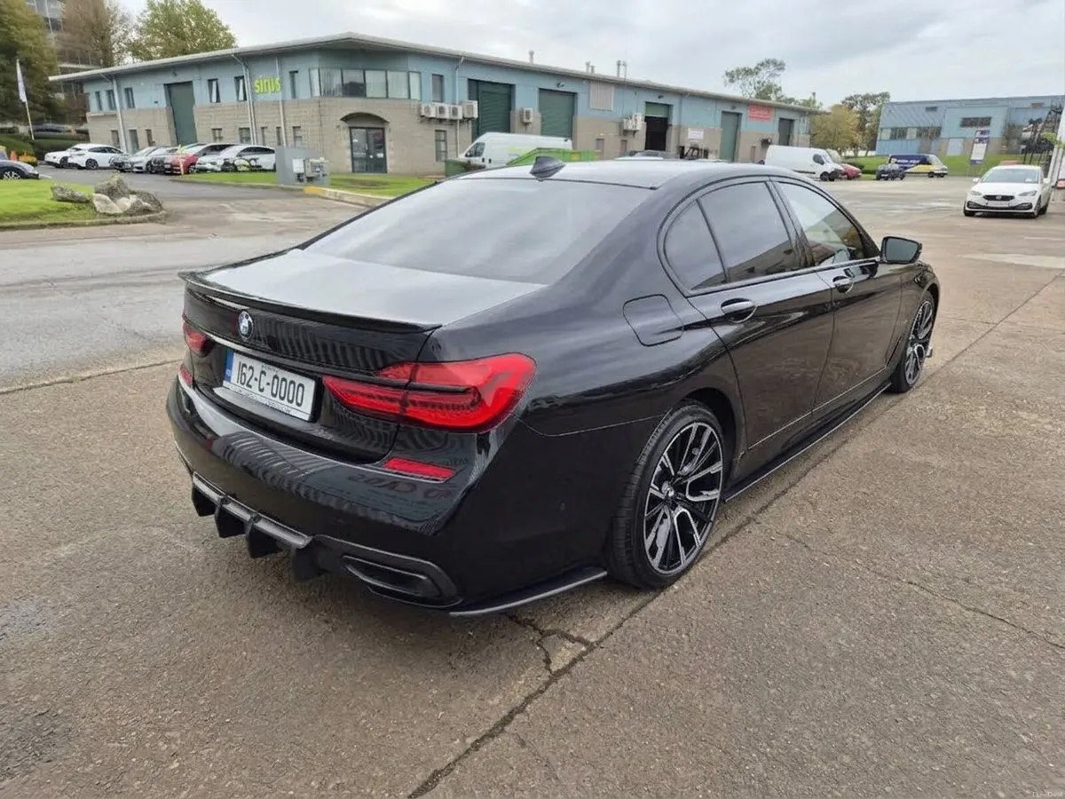Bmw 7 Series 740E M-Sport Automatic(M-Performance) - Image 6