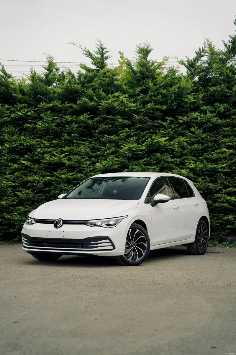 Volkswagen Golf Active Advance 2023|Premium Hatchb - Image 1