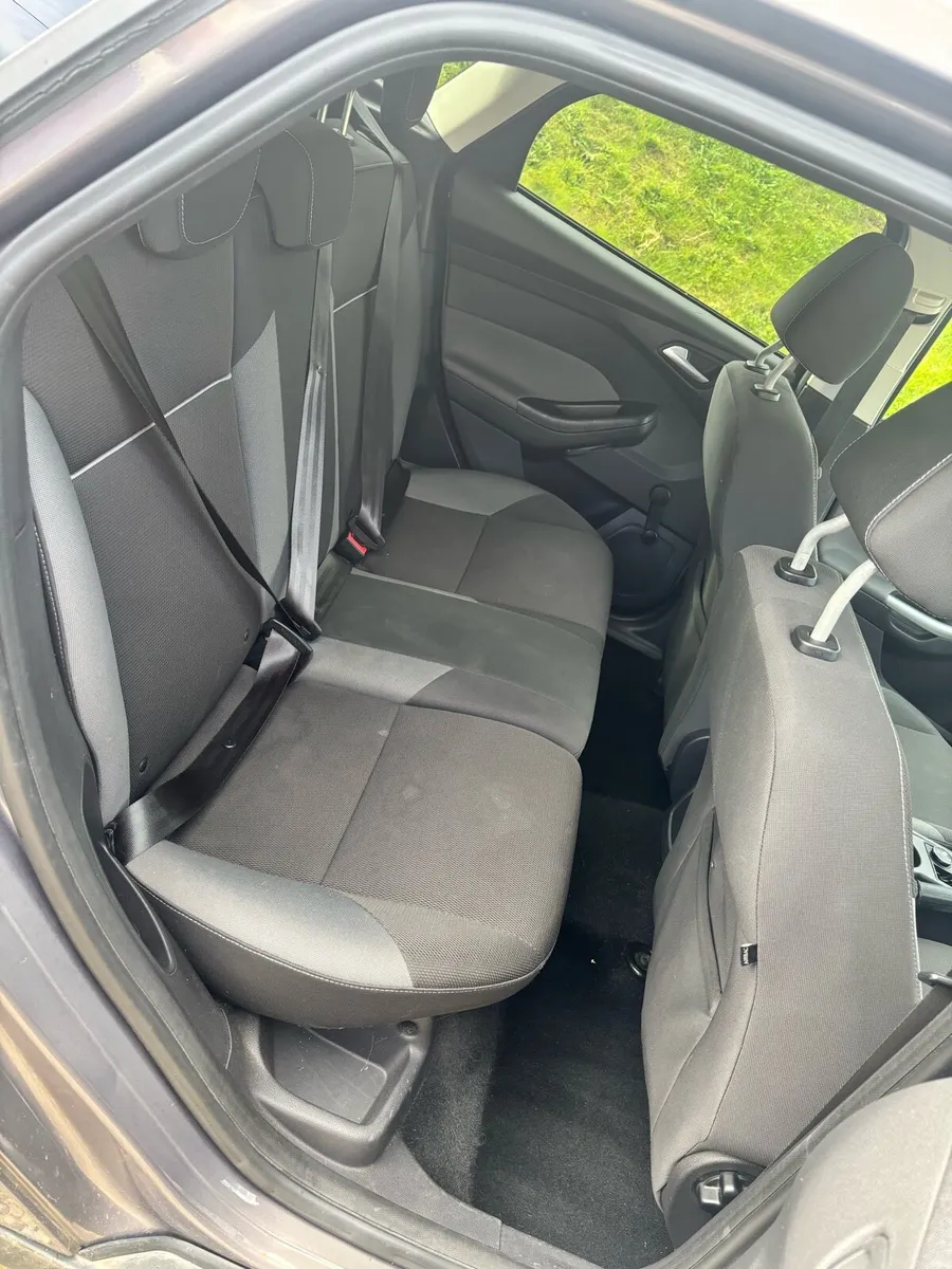Ford Focus - Image 5