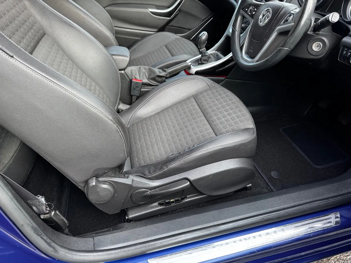 Astra 2.0CDTI GTC SRi 3 Dr 2014 *NCT 03/27* - Image 6
