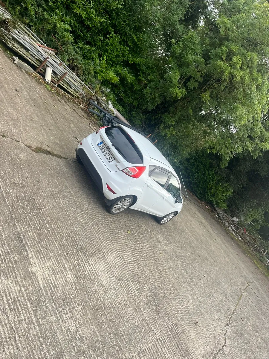 Ford Fiesta MCA Titanium - Image 6