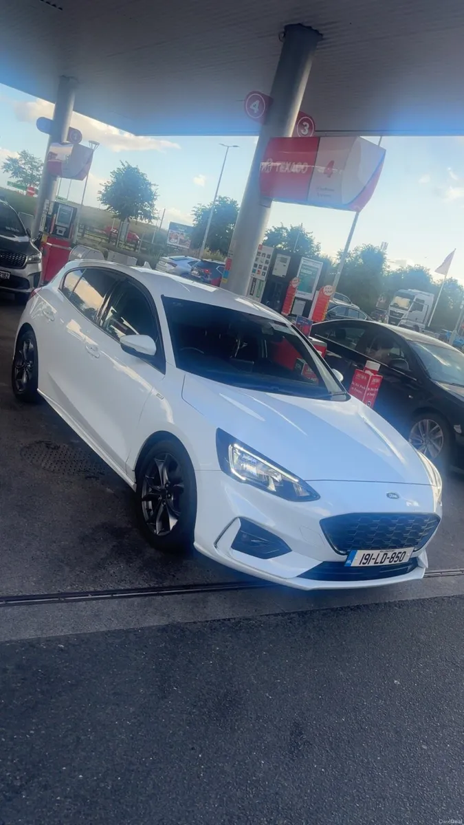 Ford focus - Image 2