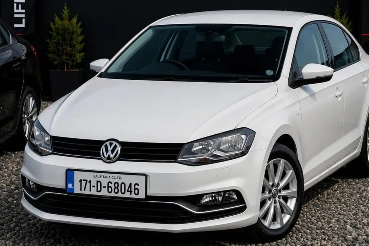 Volkswagen Polo 2017 TSI Bluemotion 12000km - Image 4