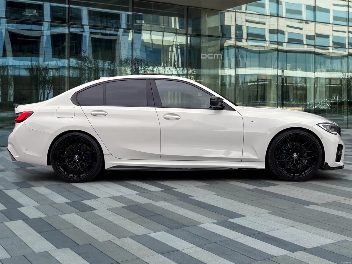 BMW 330e G20 M Sport iPerformance*Excellent Specs* - Image 5