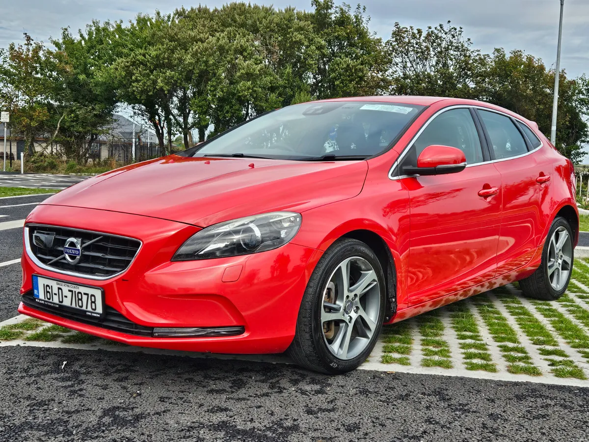 Volvo V40 2016  D4 Model New Nct - Image 6