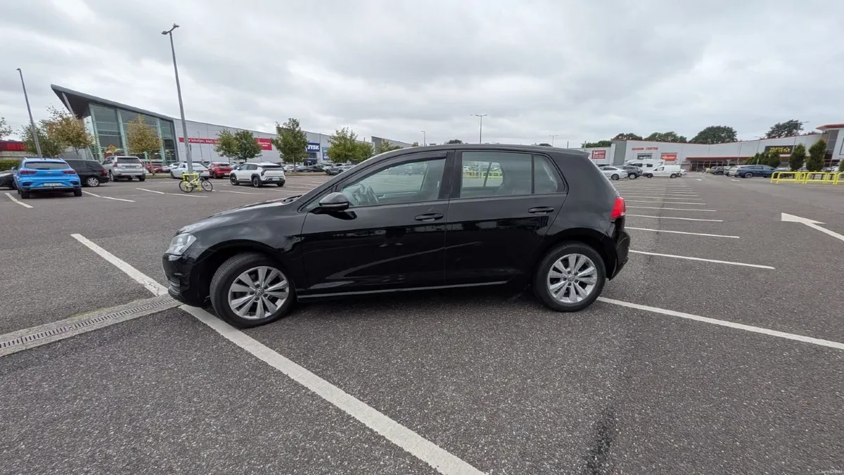 Volkswagen Golf 2014 - Image 2