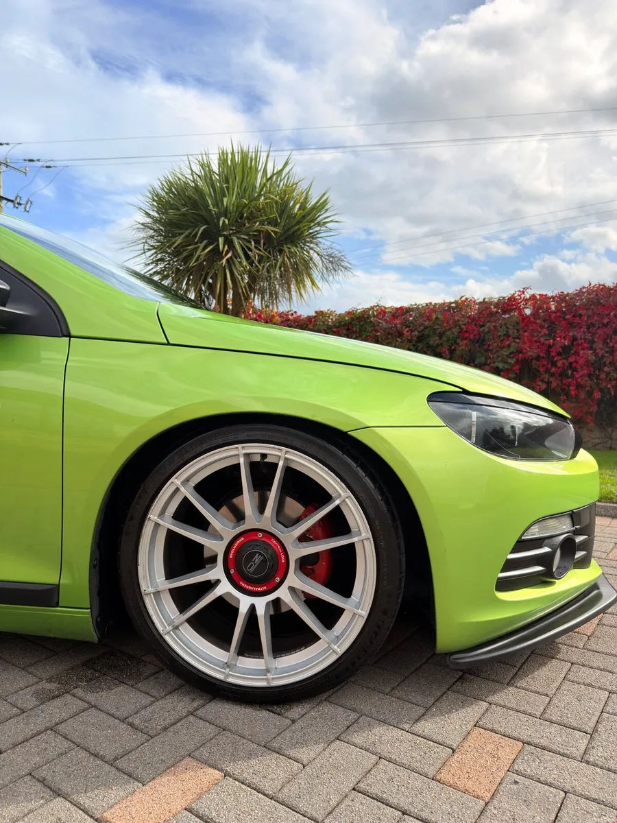 Volkswagen Scirocco 2011 - Image 6