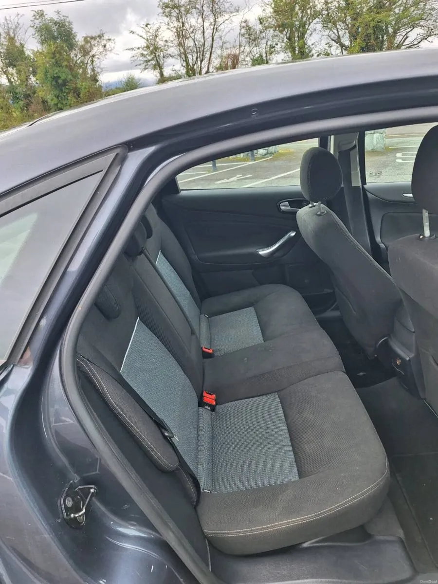 Ford mondeo - Image 6