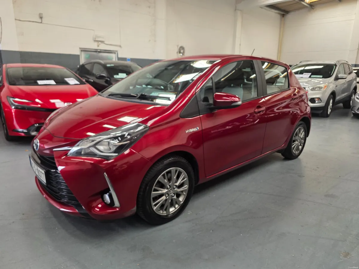 2018 Toyota Yaris Hybrid Irish Model - Image 3