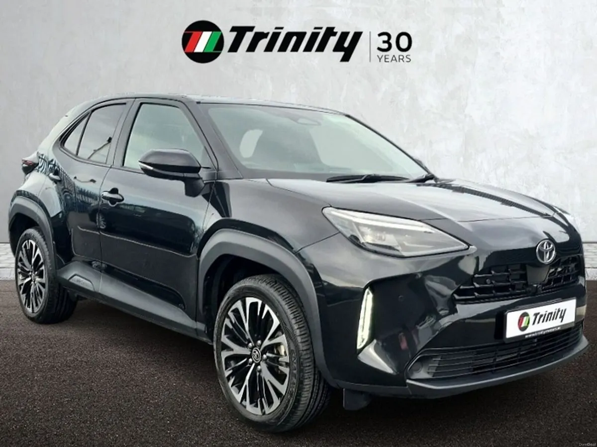 Toyota Yaris Cross ** ADVENTURE HEV ** 360 CAMERA - Image 1