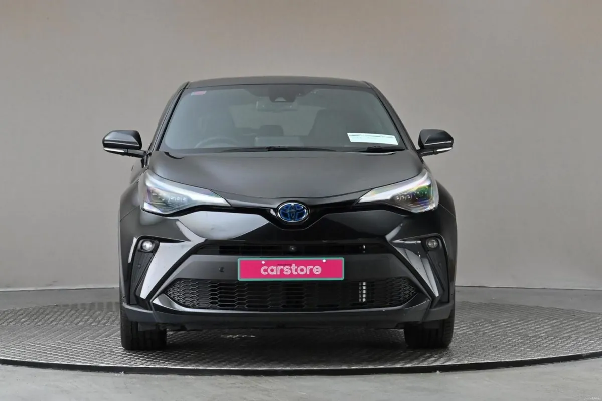Toyota C-HR 1.8 HYBRID **HALF LEATHER**360 PAN CAM - Image 2