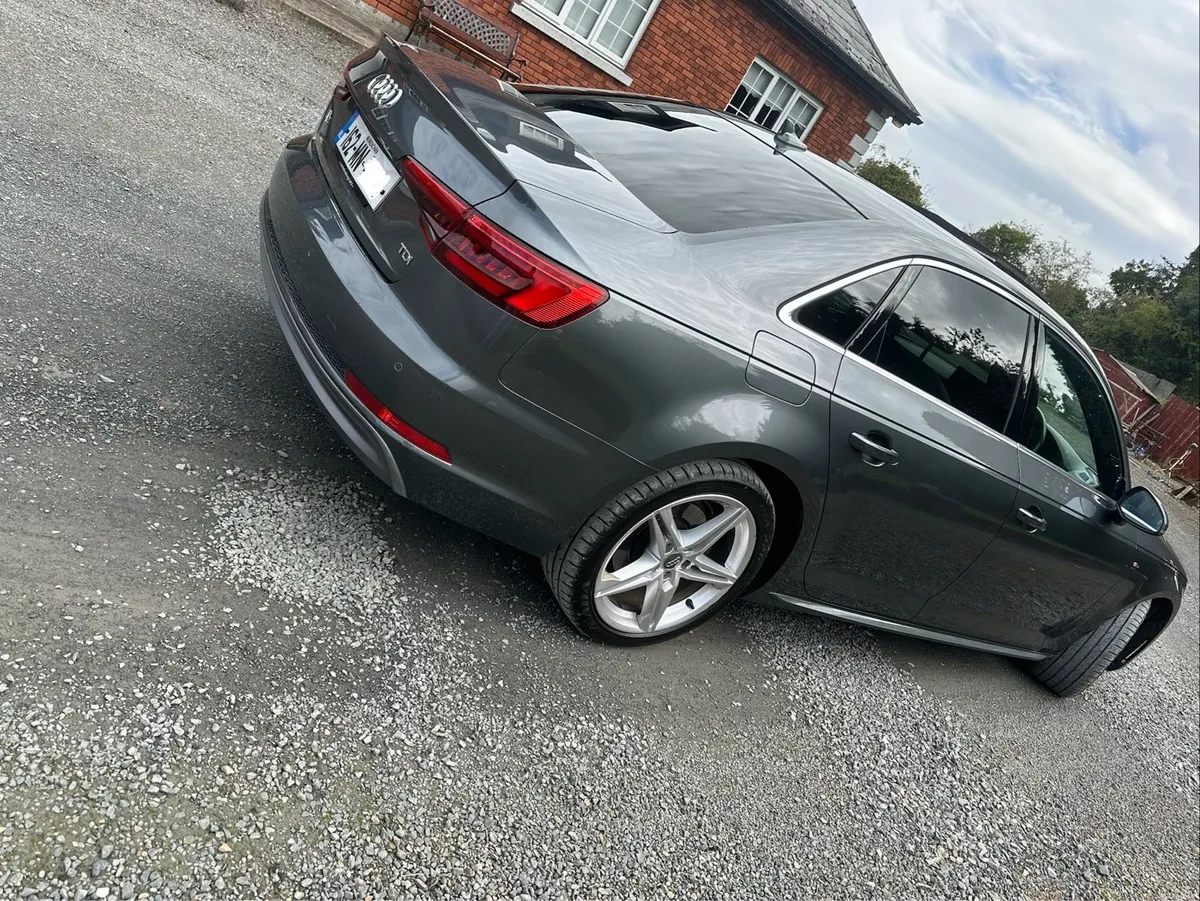 Audi A4 2.0L TDI S-Line 190BHP - Image 3