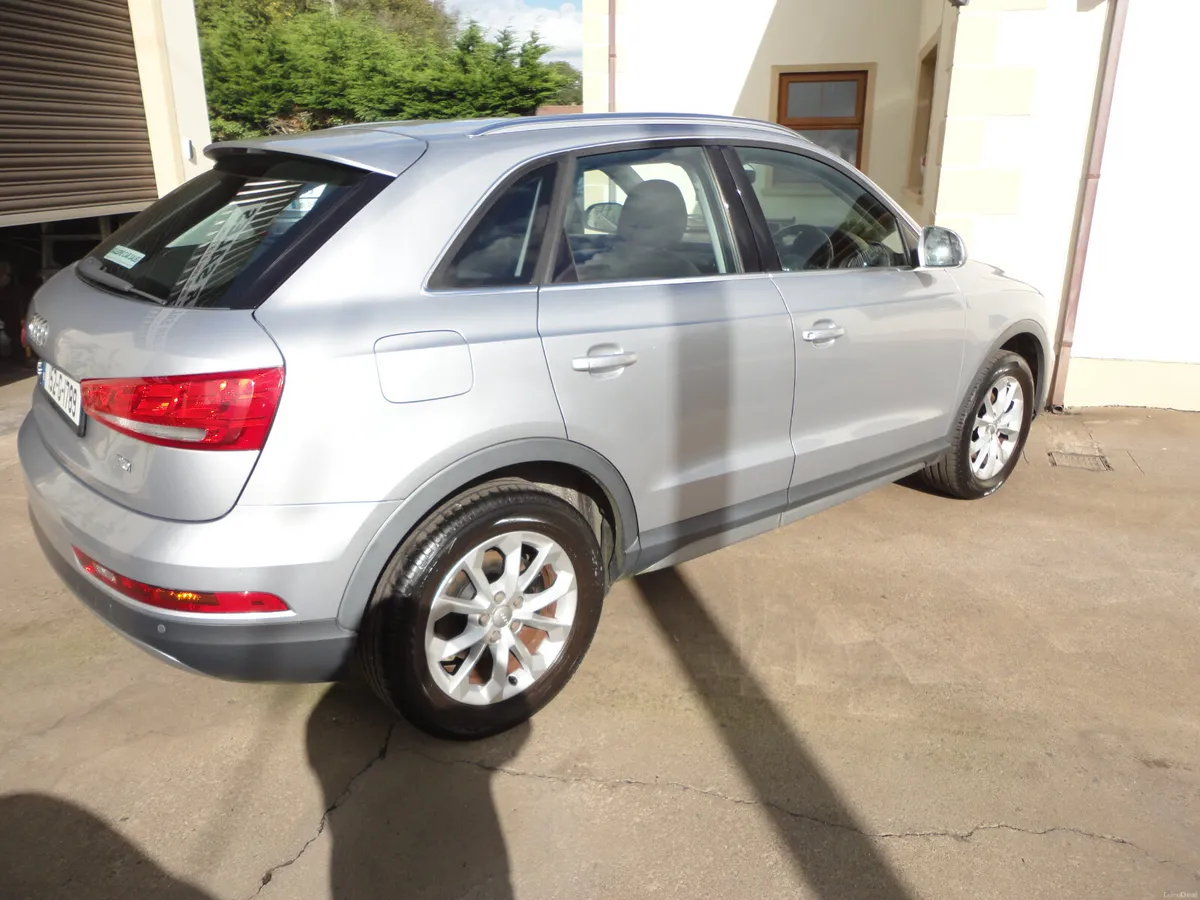 Audi Q3 2015 - Image 5
