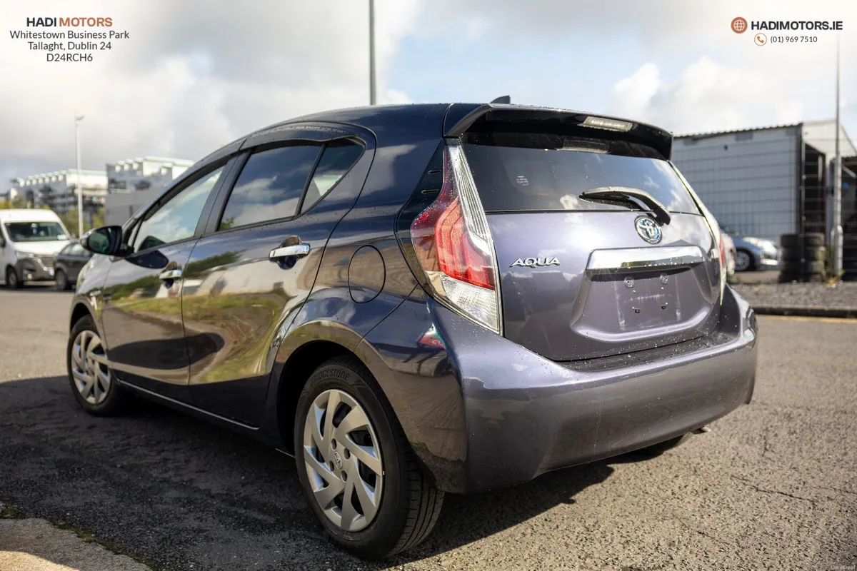 TOYOTA AQUA 1.5 HYBRID 2015 BLUE - 82,000KM - Image 3