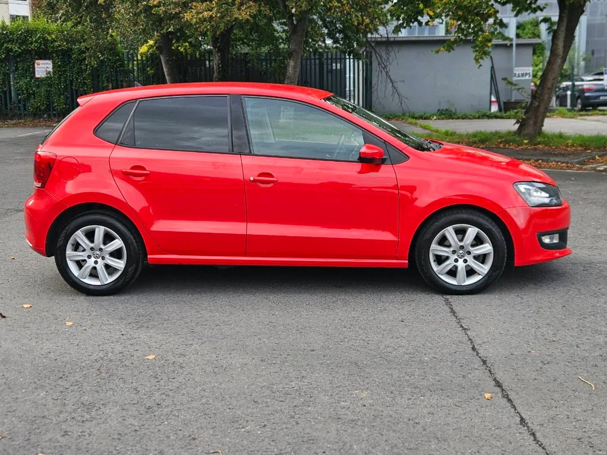 2012 VOLKSWAGEN POLO, AUTOMATIC , HIGHLINE MODEL - Image 2