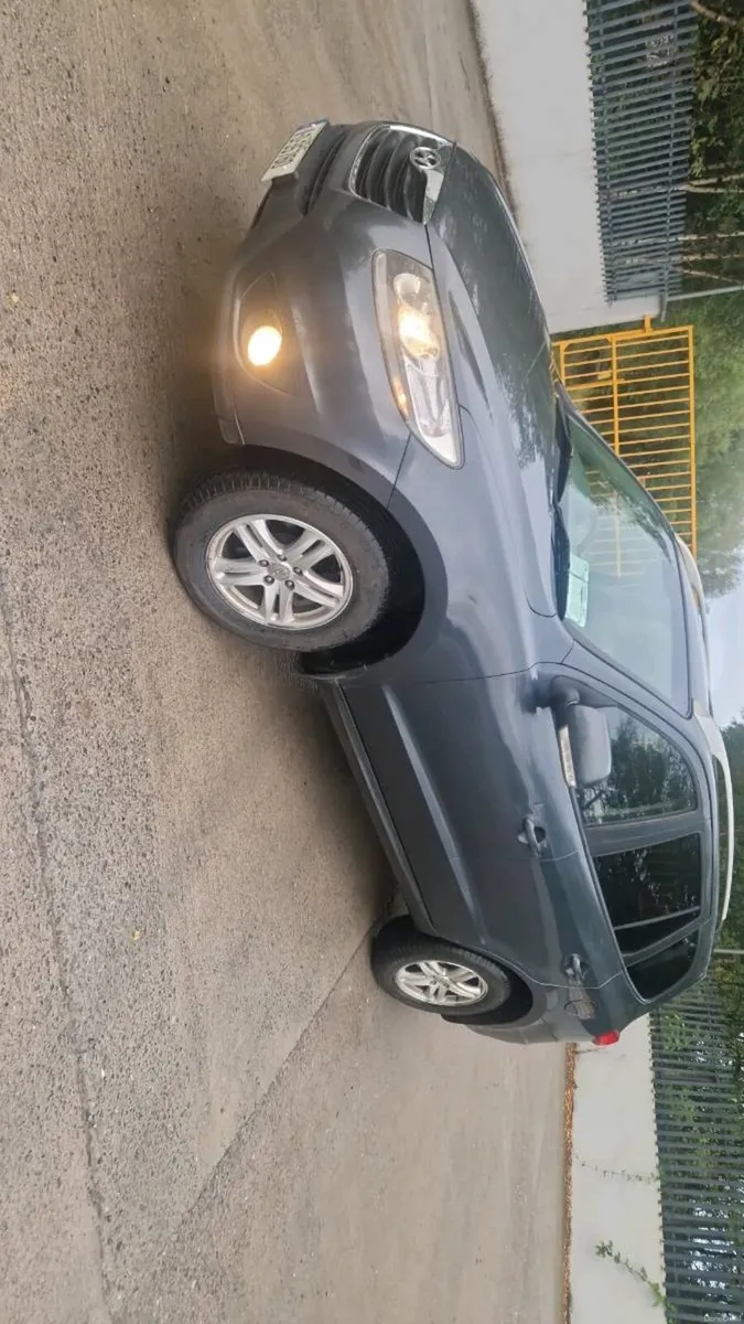 Hyundai santafe 7 seater - Image 2