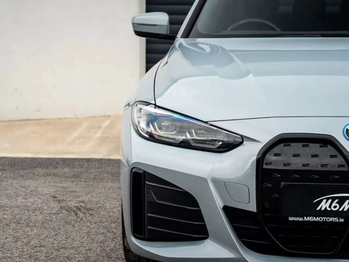 BMW i4 EDRIVE40 M SPORT - Image 4