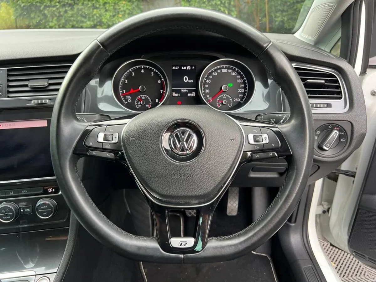 Volkswagen Golf COMFORTLINE R-LINE PACK 1.2 TSI AU - Image 4