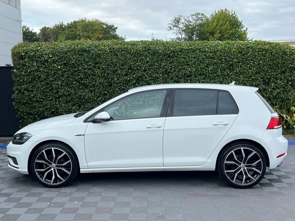 Volkswagen Golf COMFORTLINE R-LINE PACK 1.2 TSI AU - Image 3
