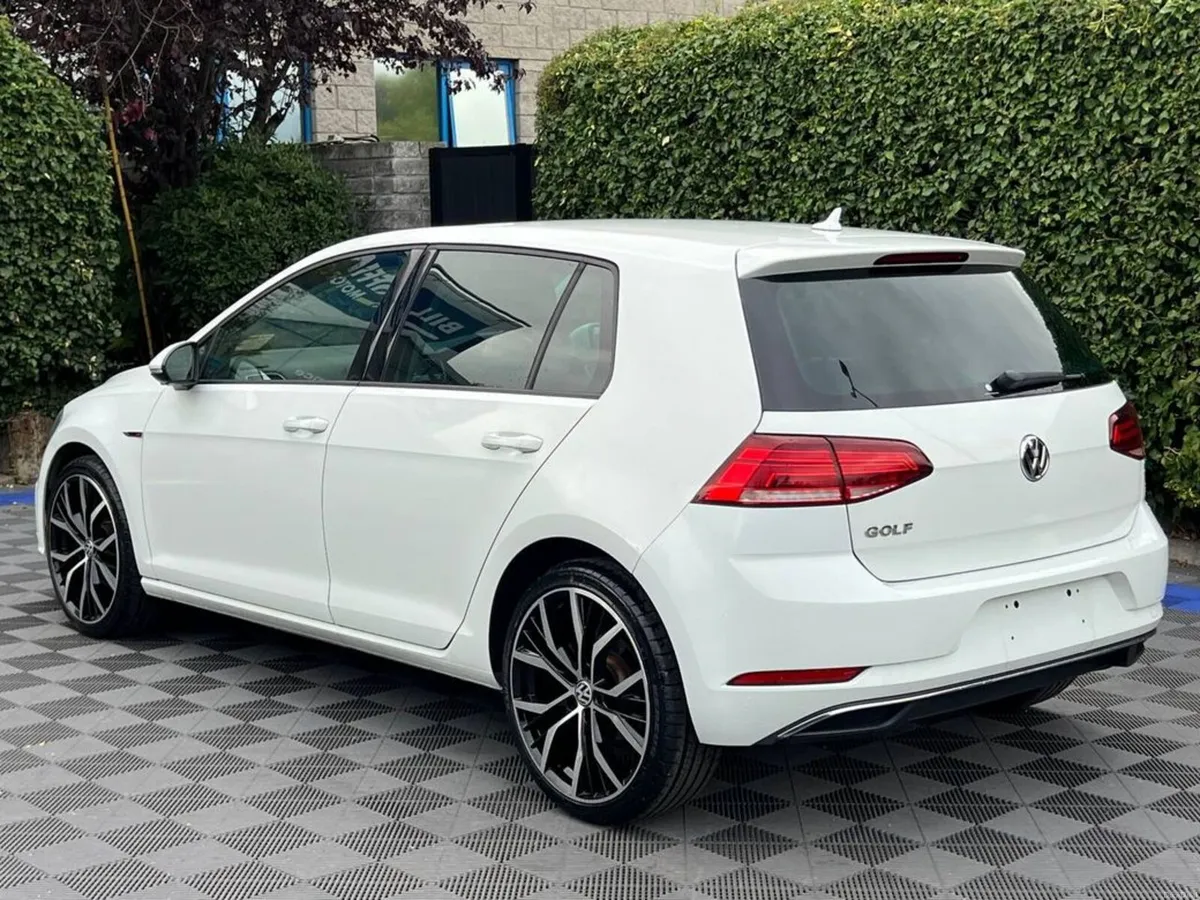 Volkswagen Golf COMFORTLINE R-LINE PACK 1.2 TSI AU - Image 5