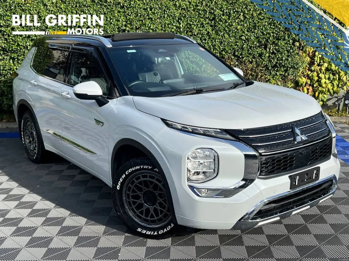 Mitsubishi Outlander 7-SEATER 2.4 HYBRID AUTO ** H - Image 1