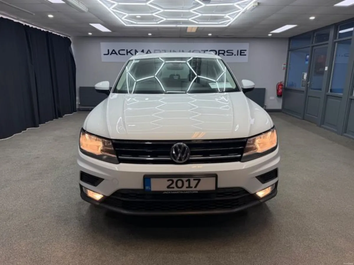 Volkswagen Tiguan SE NAV TDI BMT - Image 2