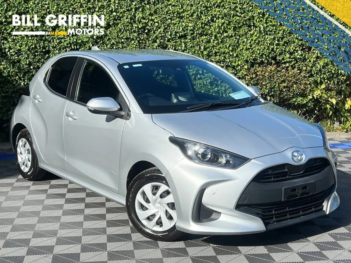 Toyota Yaris 1.0 AUTO // APPLE CARPLAY/ANDROID AUT - Image 1
