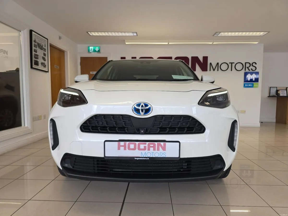 Toyota Yaris Cross Hybrid Sport Edition Automatic - Image 2