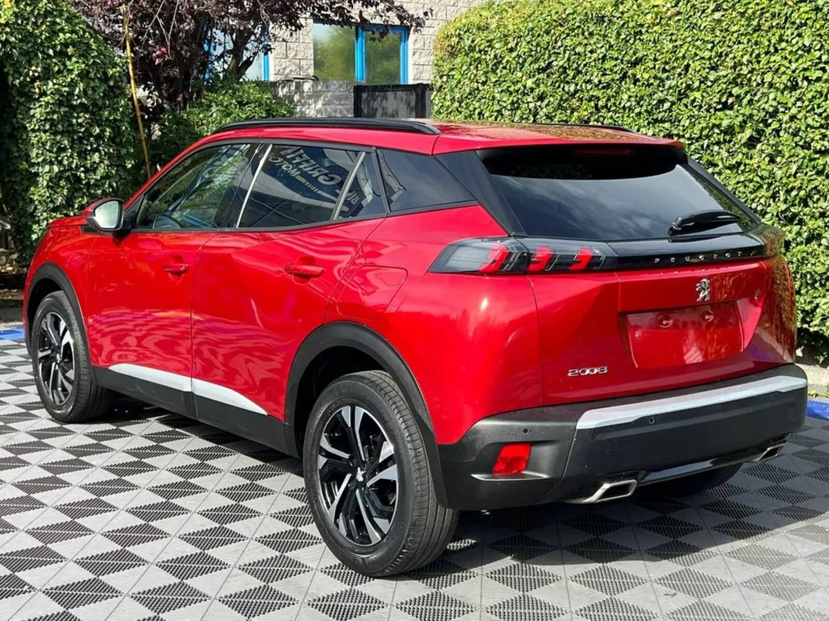 Peugeot 2008 ALLURE PREMIUM PURETECH 1.2 AUTO // D - Image 5