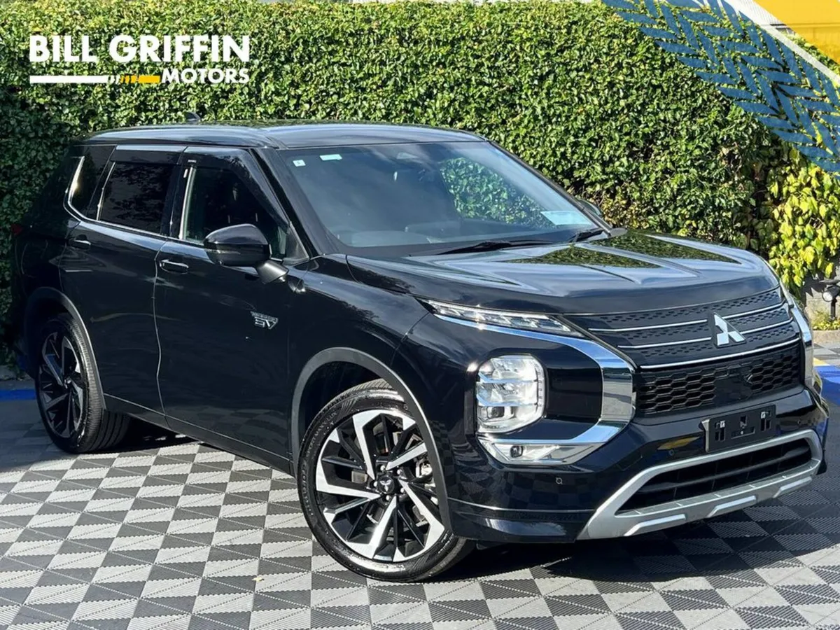 Mitsubishi Outlander 7-SEATER 2.4 HYBRID AUTO // F - Image 1