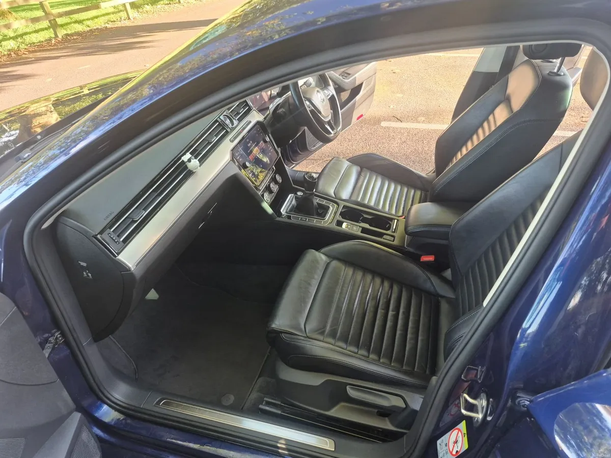 Volkswagen Passat 2018 1.6 Highline - Image 6